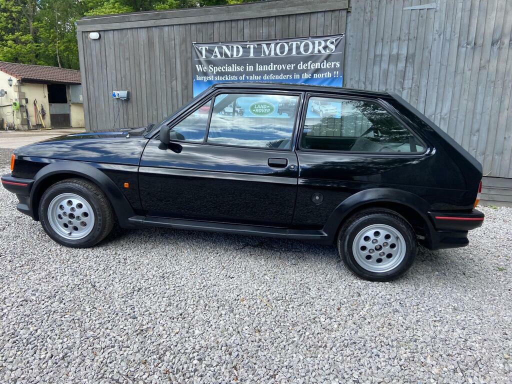 Ford Fiesta Xr2 White #26