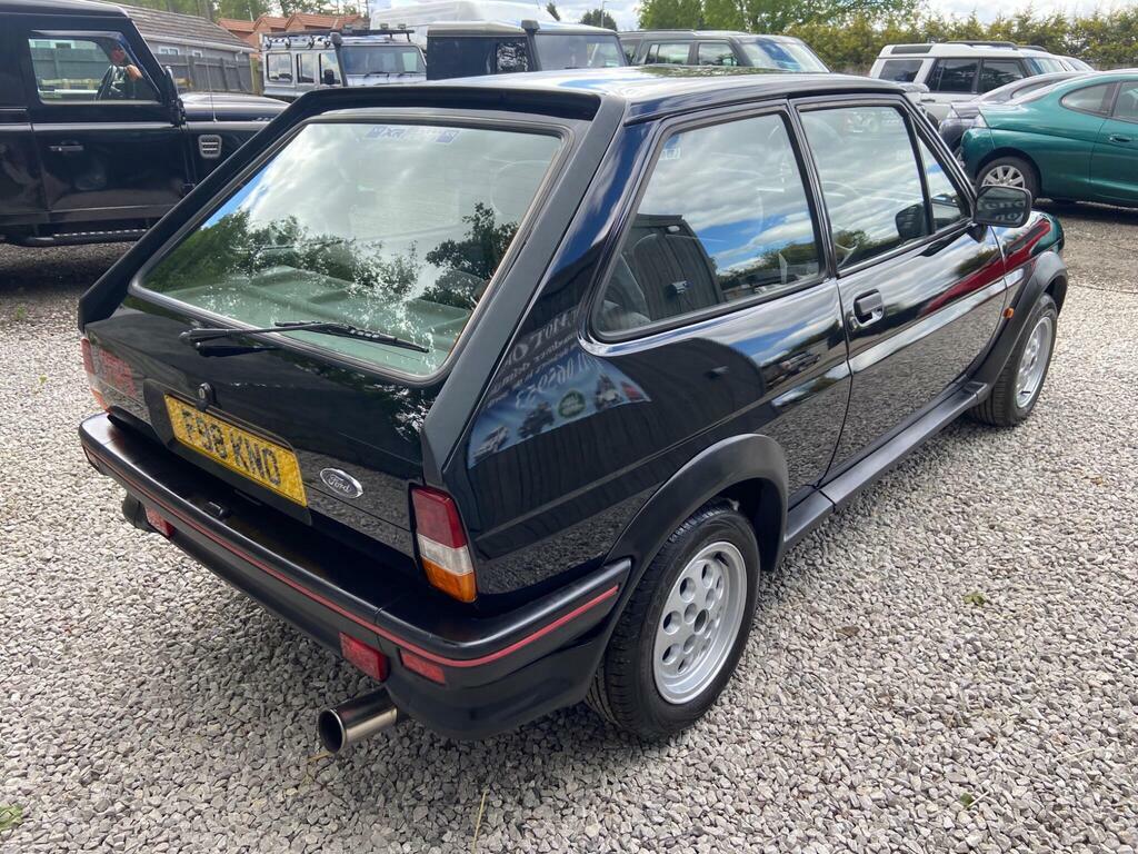 Ford Fiesta Xr2 White #45