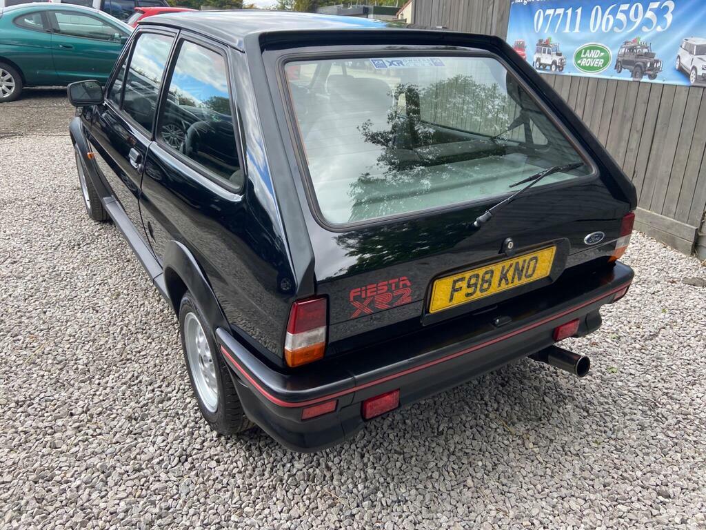 Ford Fiesta Xr2 White #27
