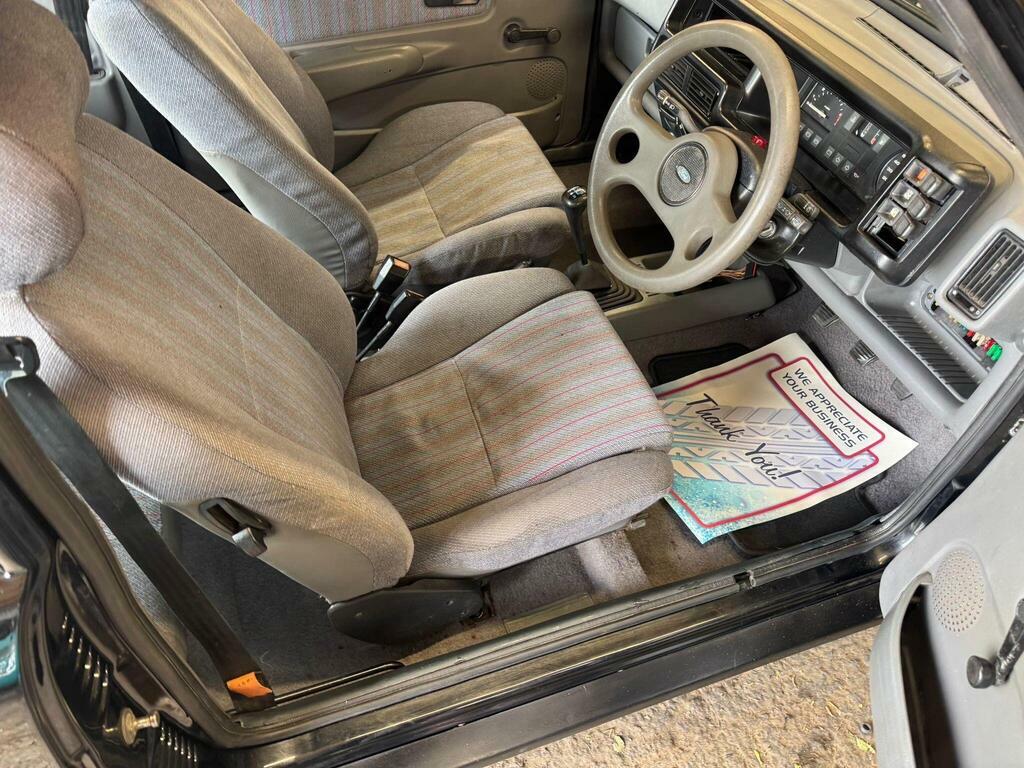 Ford Fiesta Xr2 White #64