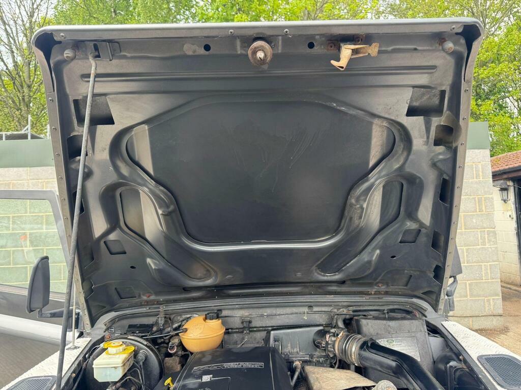 Land Rover Defender 90 2.5L Hard-top Td5 Blue #54