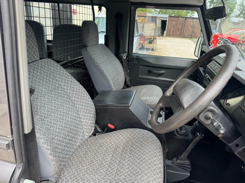 Land Rover Defender 90 2.5L Hard-top Td5 Blue #36