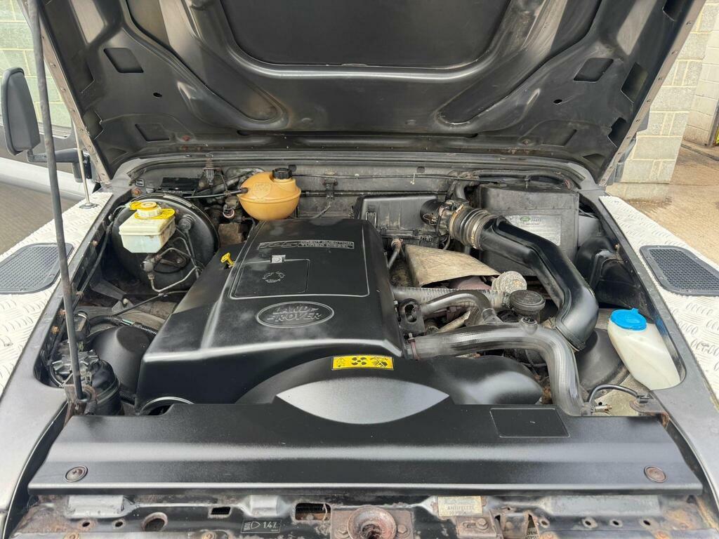 Land Rover Defender 90 2.5L Hard-top Td5 Blue #42