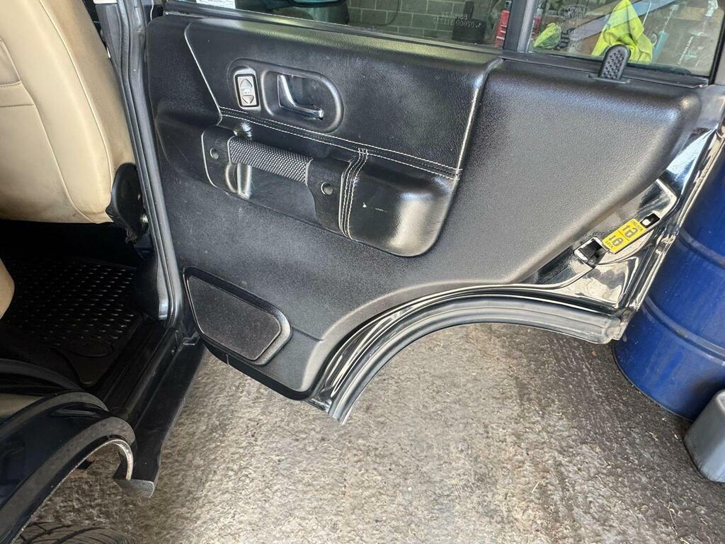 Land Rover Discovery  Blue #38