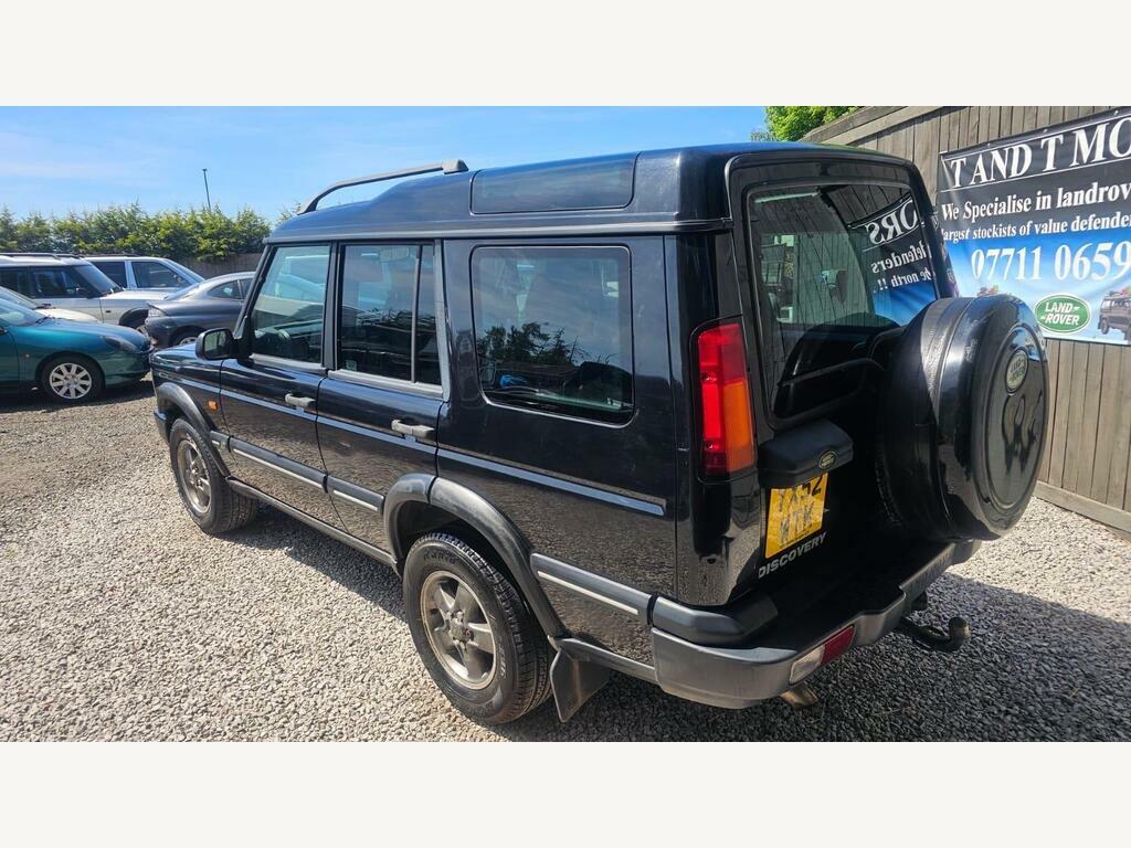 Land Rover Discovery 2.5 Td5 Es Premium Station Wagon YX52WTK Black #3