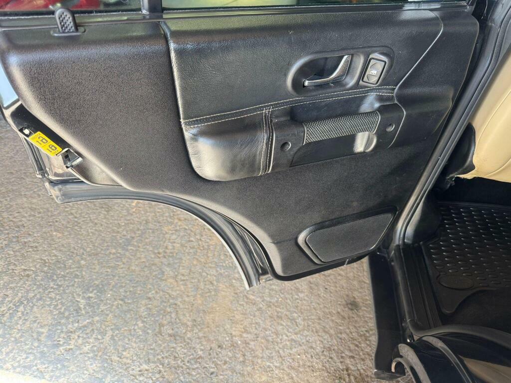Land Rover Discovery  Blue #39
