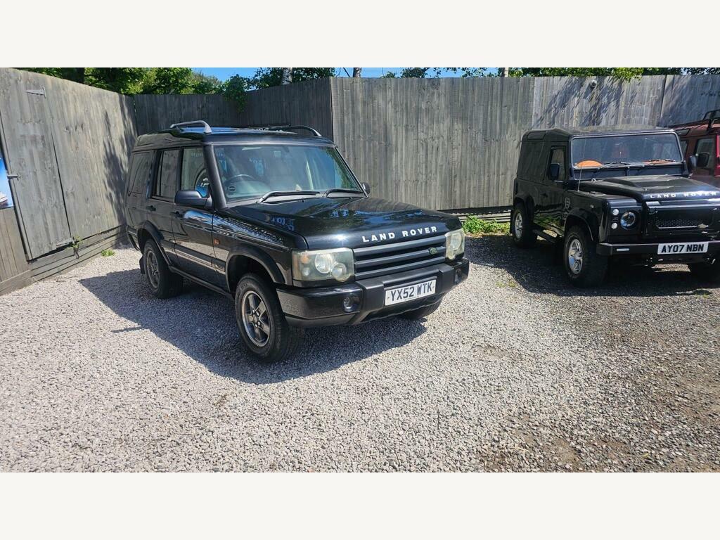 Land Rover Discovery 2.5 Td5 Es Premium Station Wagon YX52WTK Black #4