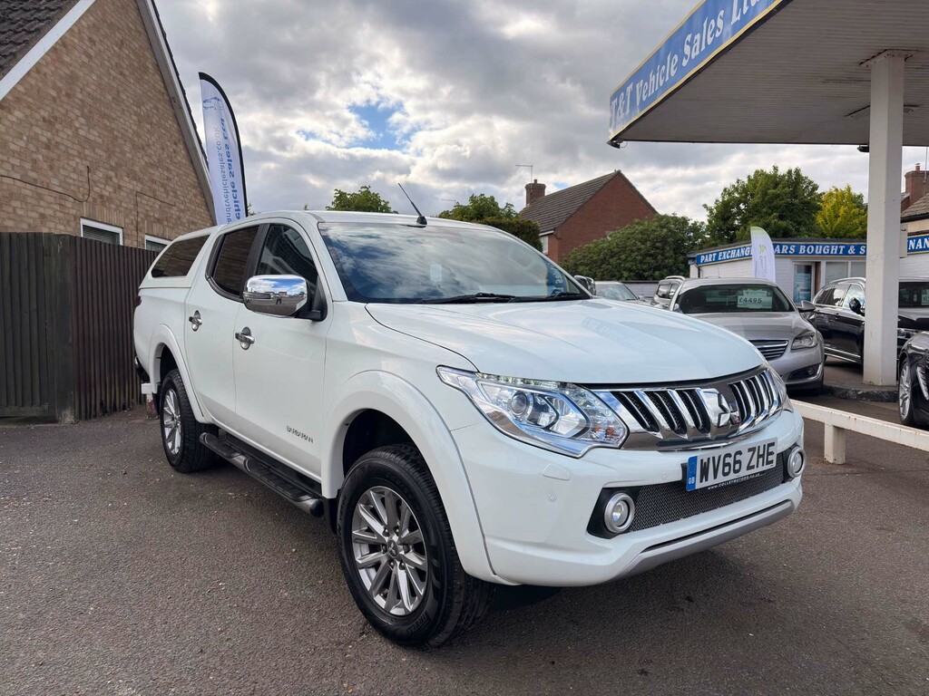 Mitsubishi L200 Barbarian Double Cab Di-d 4Wd WV66ZHE White #2