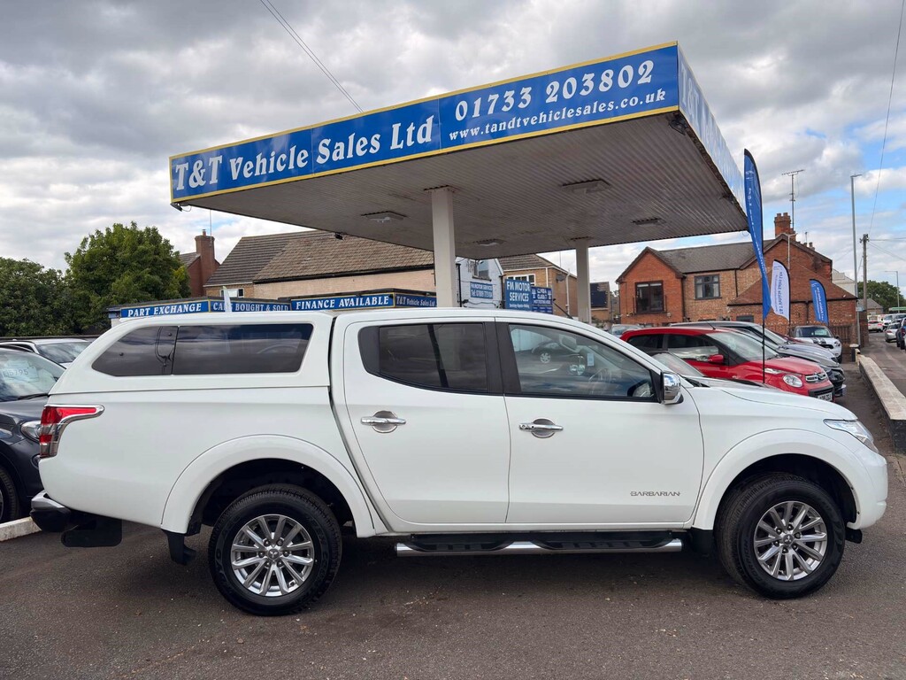Mitsubishi L200 Barbarian Double Cab Di-d 4Wd WV66ZHE White #5