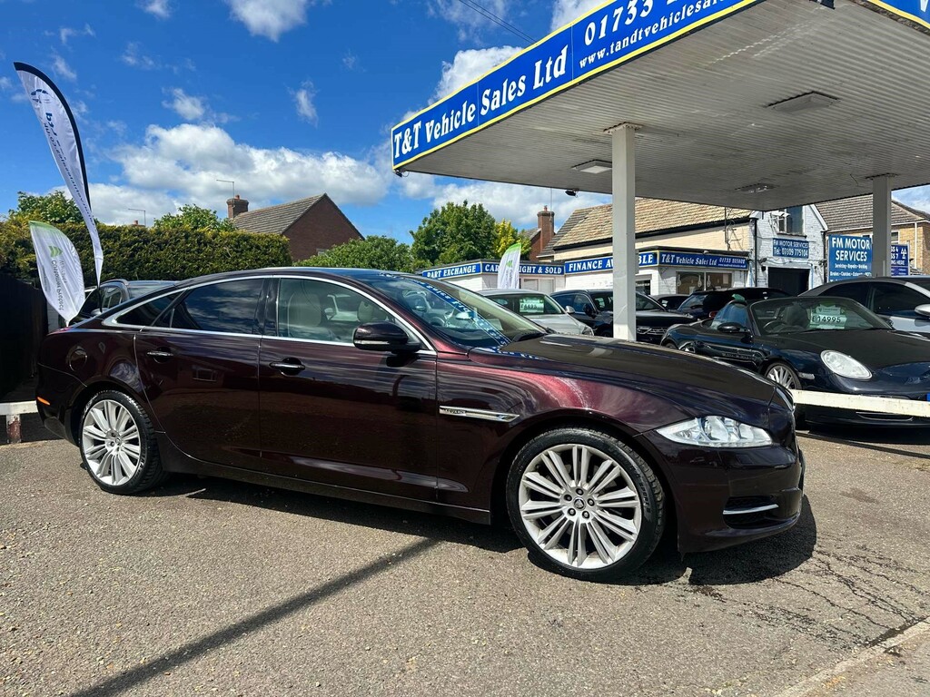 Jaguar XJ Portfolio V6 D Red #3
