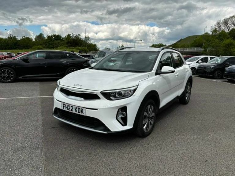 Kia Stonic 1.0T Gdi 99 2 Dct FH22KDK White #3