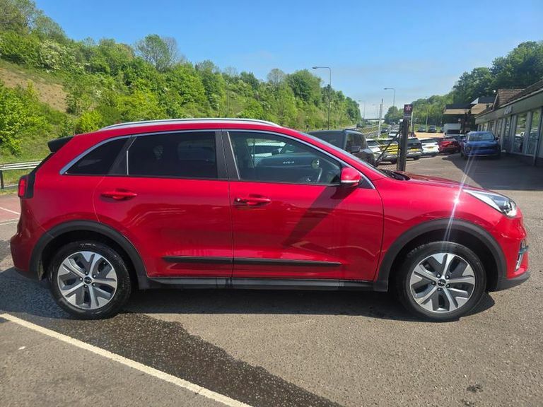 Kia e-Niro Suv NL71SYT Red #2
