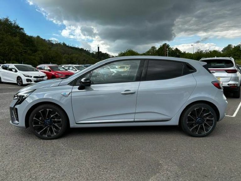 Renault Clio Hatchback AK73FLF Grey #4