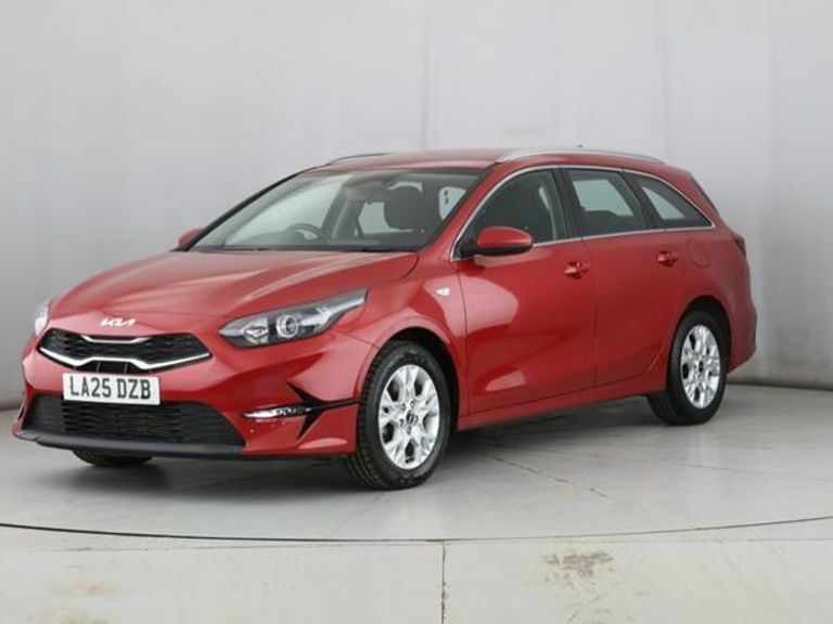Kia Ceed 1.5T Gdi Isg 138 2 LA25DZB Red #6