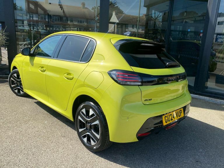 Peugeot 208 1.2 Puretech Allure Euro 6 Ss GU24VUP Yellow #3