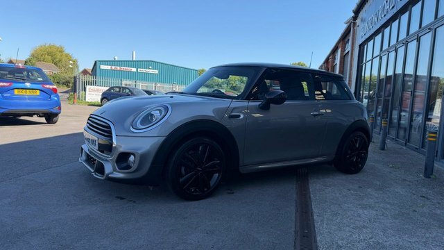 Mini Hatch Cooper Silver