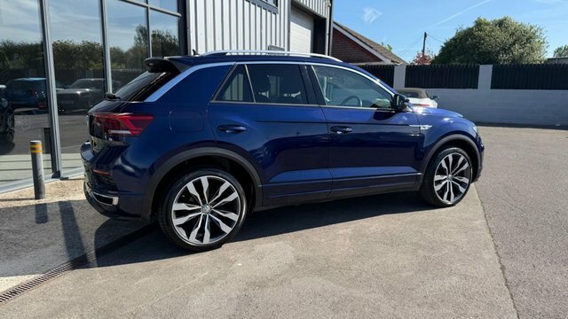 Volkswagen T-Roc Suv HG69JVH Blue #4