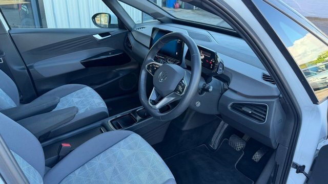 Volkswagen ID.3 Hatchback CX22LNH White #5