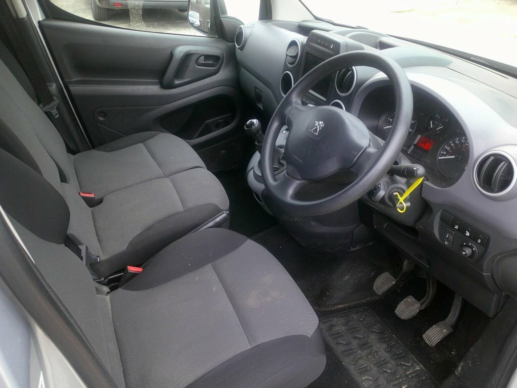 Peugeot Partner 1.6L Professional MA18MPZ Silver #5