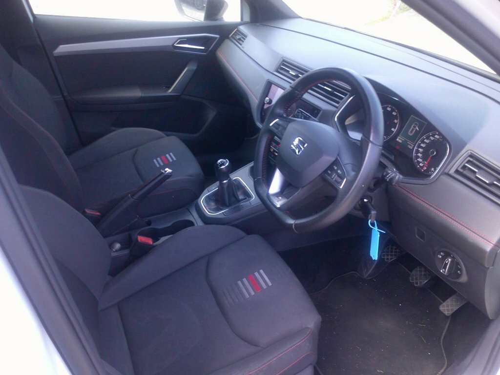 Seat Arona 1L Fr WK68XPR White #5