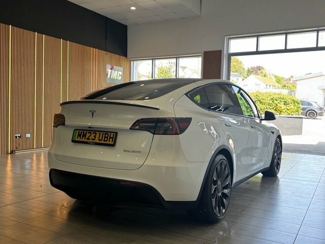 Tesla Model Y 2023 Dual Motor Performance Suv Aut MM23UBH White #5