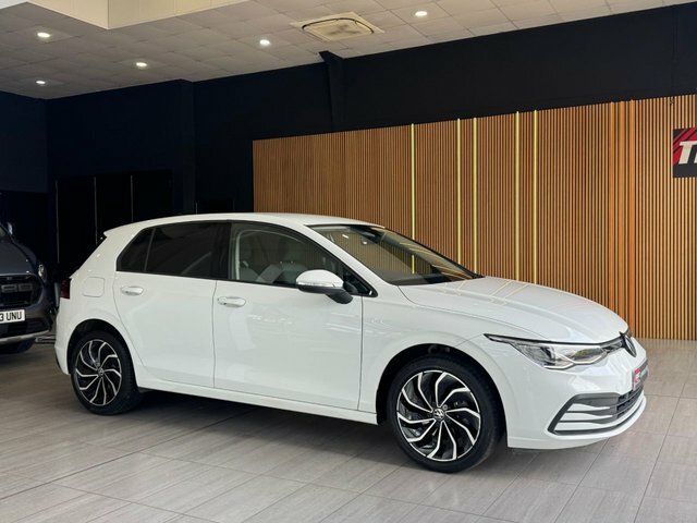 Volkswagen Golf 2024 1.0 Tsi Life Hatchback Euro BP73VPY White #2