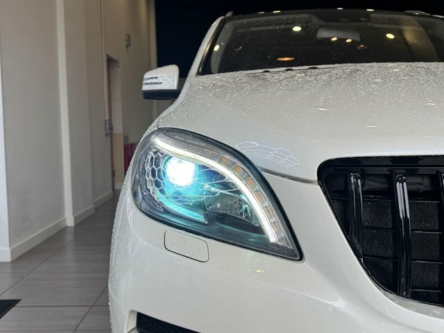 Mercedes-Benz M Class 2014 3.0 Ml350 V6 Bluetec Amg Sport Suv KV14UCP White #5
