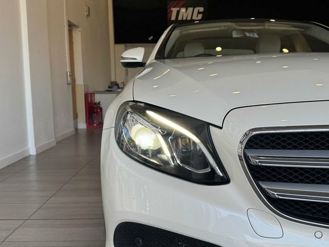 Mercedes-Benz E Class 2017 3.0 E350d V6 Se Premium Saloon G RE67OAO White #5
