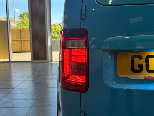 Volkswagen Caddy Maxi 2016 2.0 Tdi C20 Bluemotion Tech Startline Panel V Blue #6