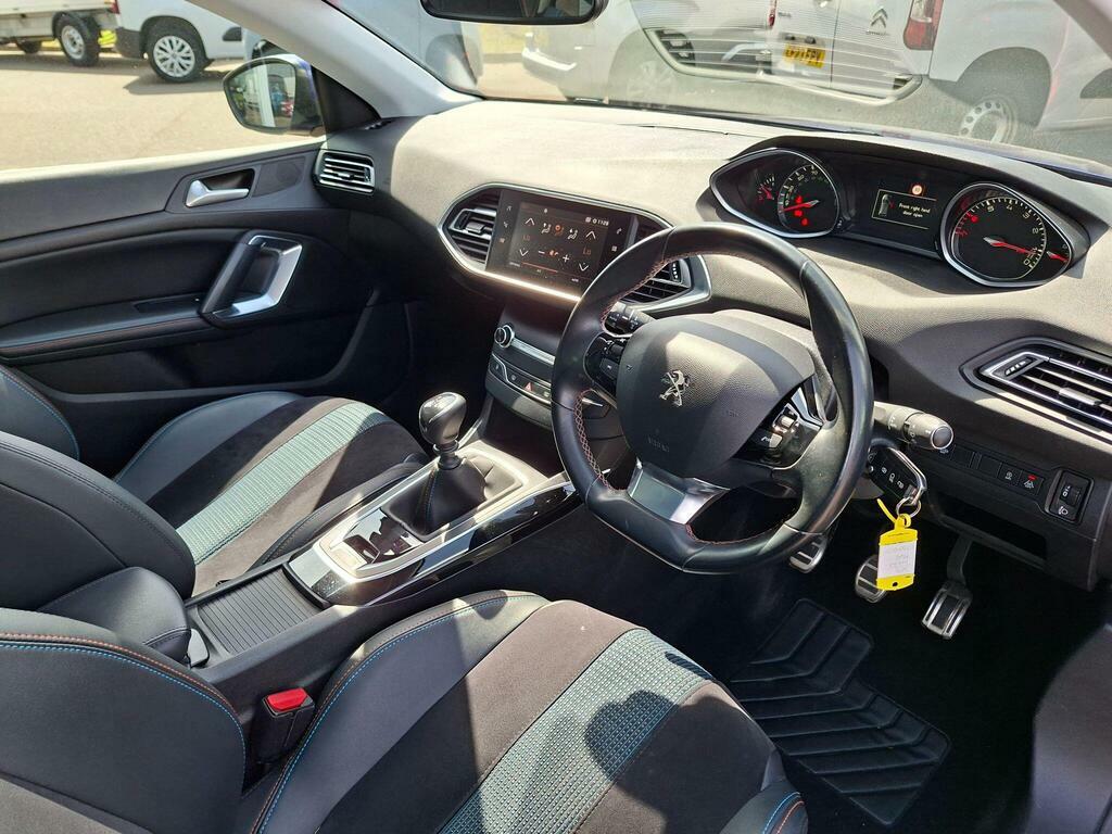 Peugeot 308 1.2 Puretech Tech Edition Euro 6 Ss GJ20ULD Blue #3