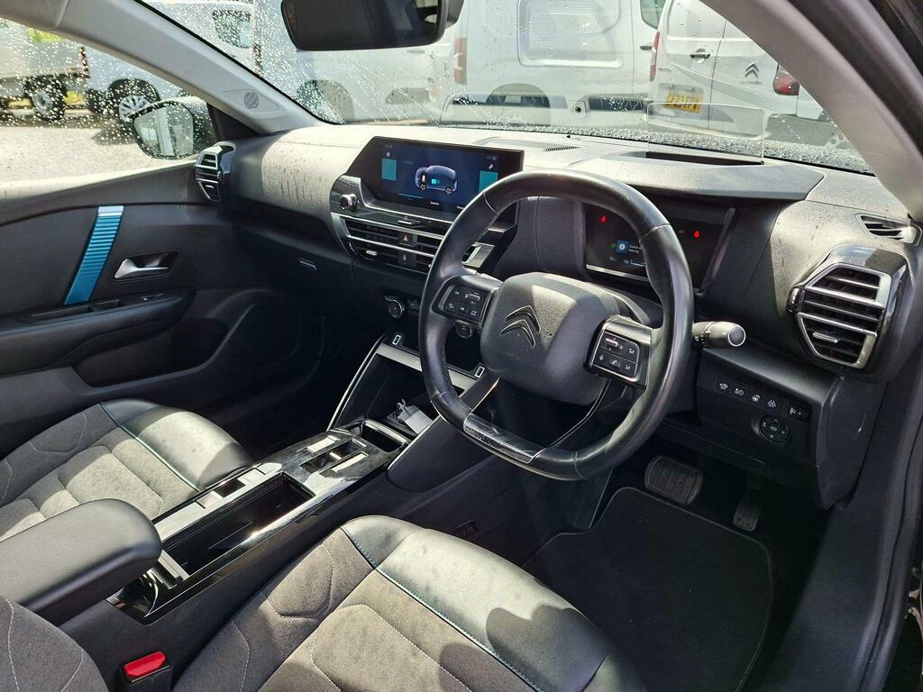Citroen e-C4 50Kwh Shine FG22DBV Black #3