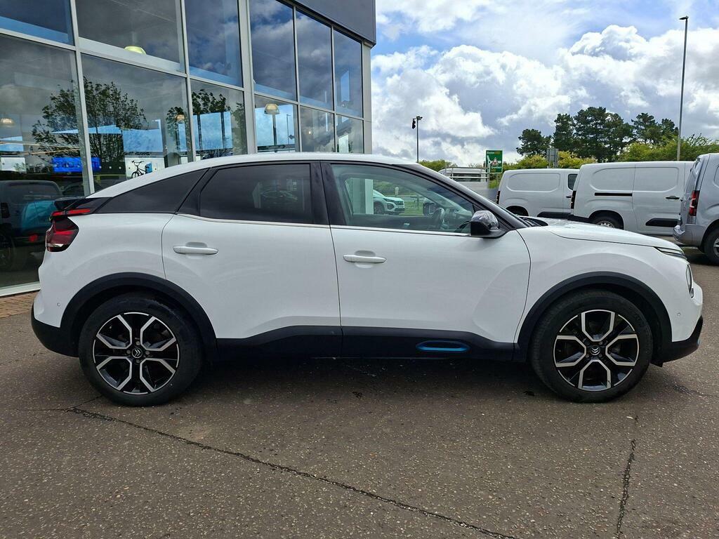 Citroen e-C4 50Kwh Shine SM71VVS White #2