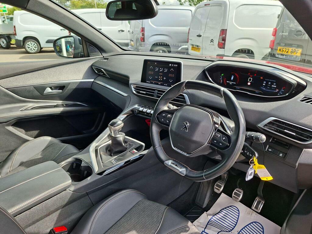 Peugeot 3008 1.5 Bluehdi Gt Line Euro 6 Ss SG19ZFA Red #3