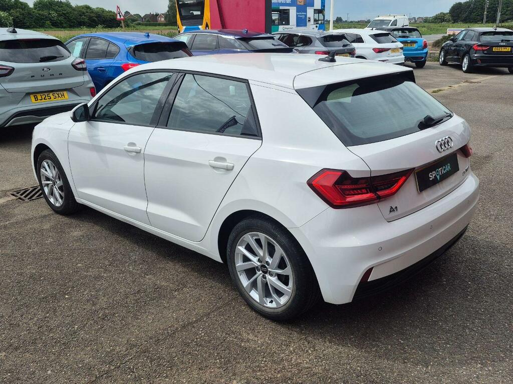 Audi A1 1.0 Tfsi 25 Sport Sportback Euro 6 S S FV23XYW White #4