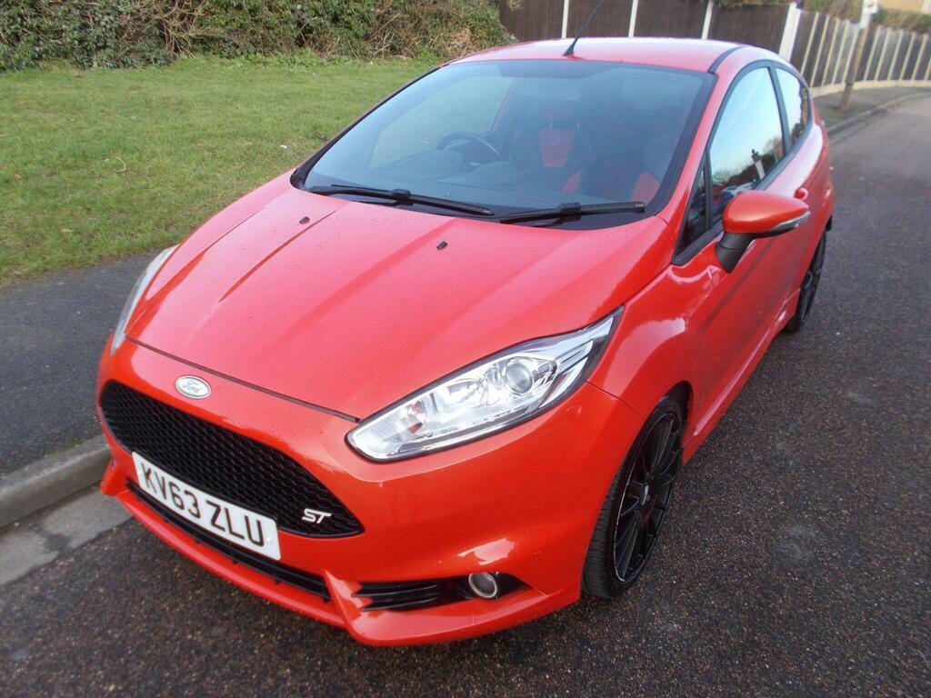 Ford Fiesta 1.6T Ecoboost St-2 Euro 5 Orange