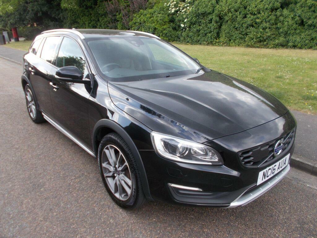 Volvo V60 Cross Country 2.0 D3 Lux Nav Euro 6 S S Black #2