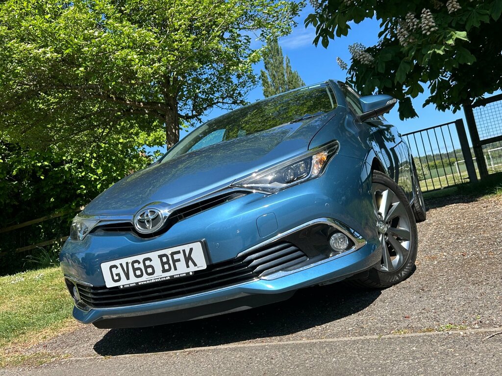 Toyota Auris 1.2 Vvt-i Excel Hatchback Euro 6 GV66BFK Blue #4