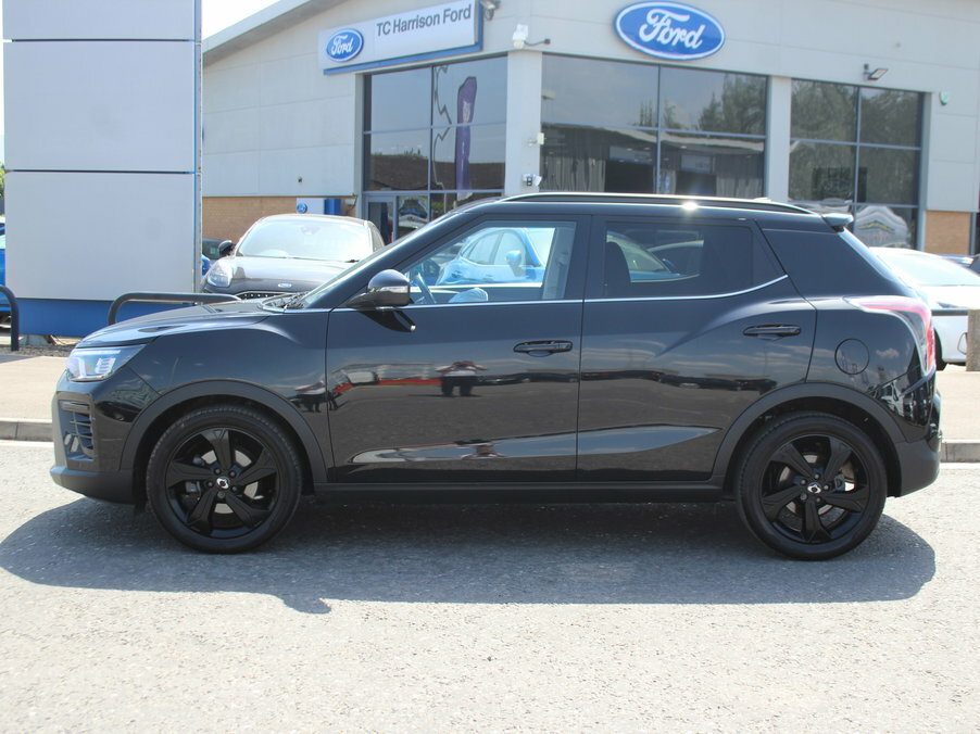 SsangYong Tivoli 1.5 K40 Black #4