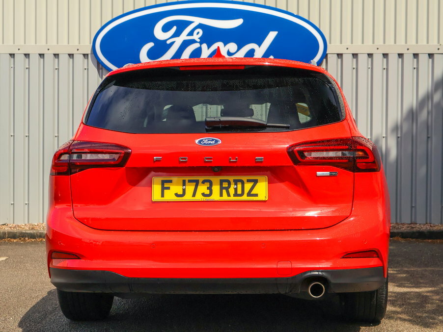 Ford Focus 1.0 Ecoboost Hybrid Mhev 155 Titanium X FJ73RDZ Red #4