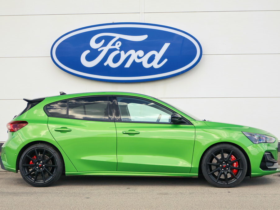 Ford Focus 2.3 Ecoboost St Track Pack Green #2