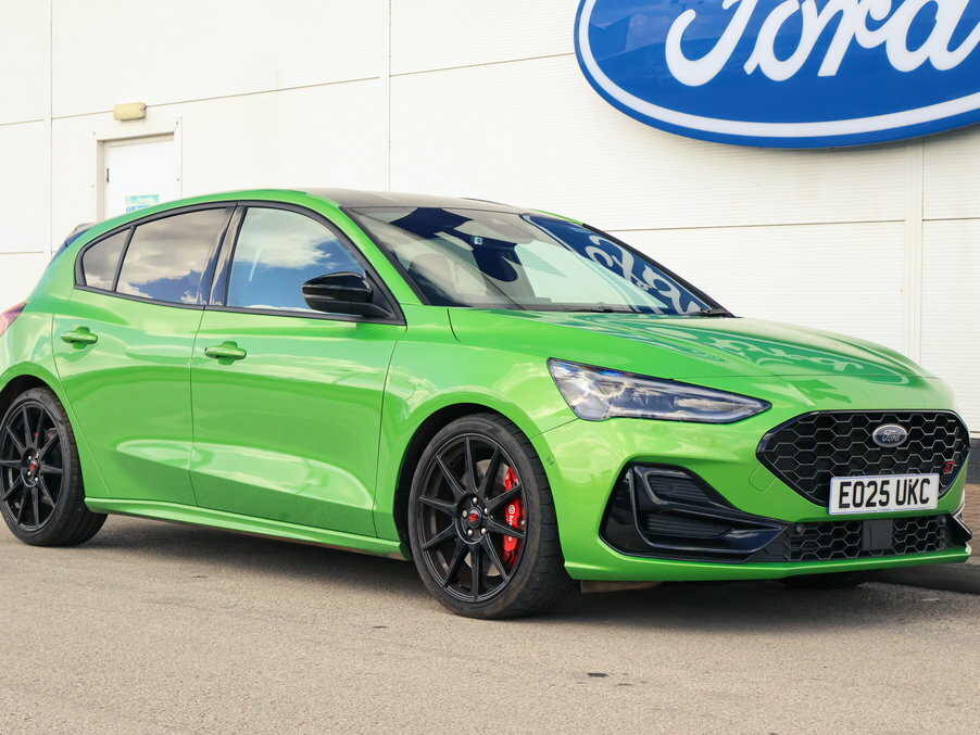 Ford Focus 2.3 Ecoboost St Track Pack Green #3