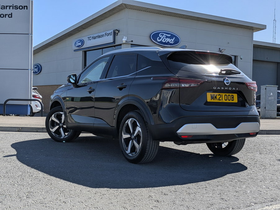 Nissan Qashqai 1.3 Dig-t Mh 158 Premiere Edition Xtronic MK21OOB Black #3