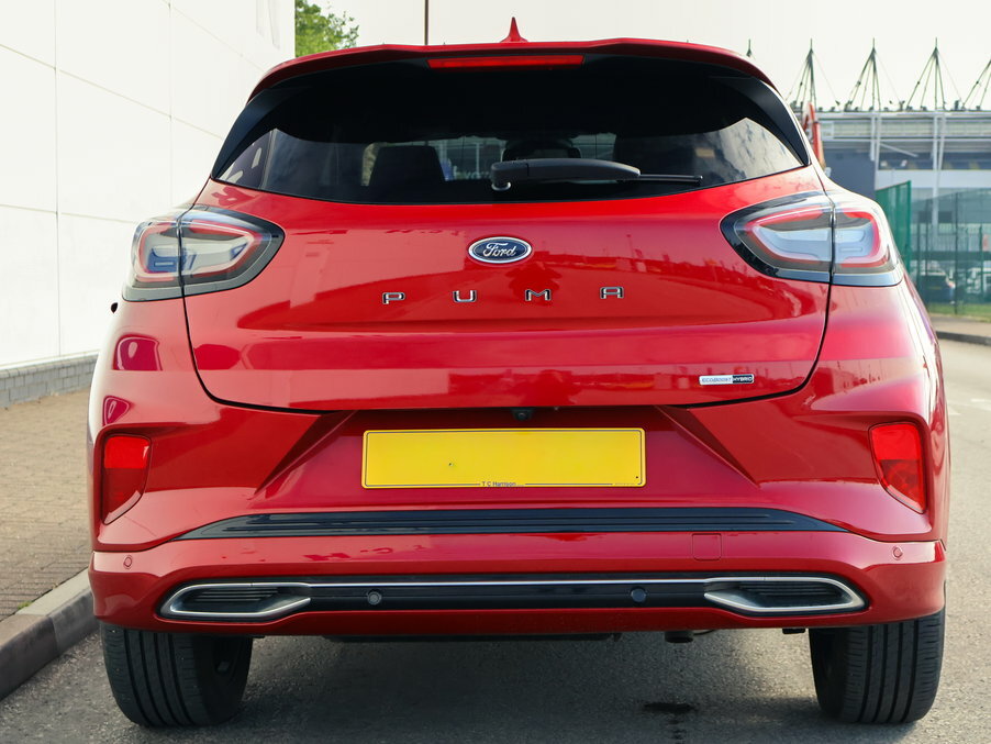 Ford Puma 1.0 Ecoboost Hybrid Mhev St-line Vignale Red
