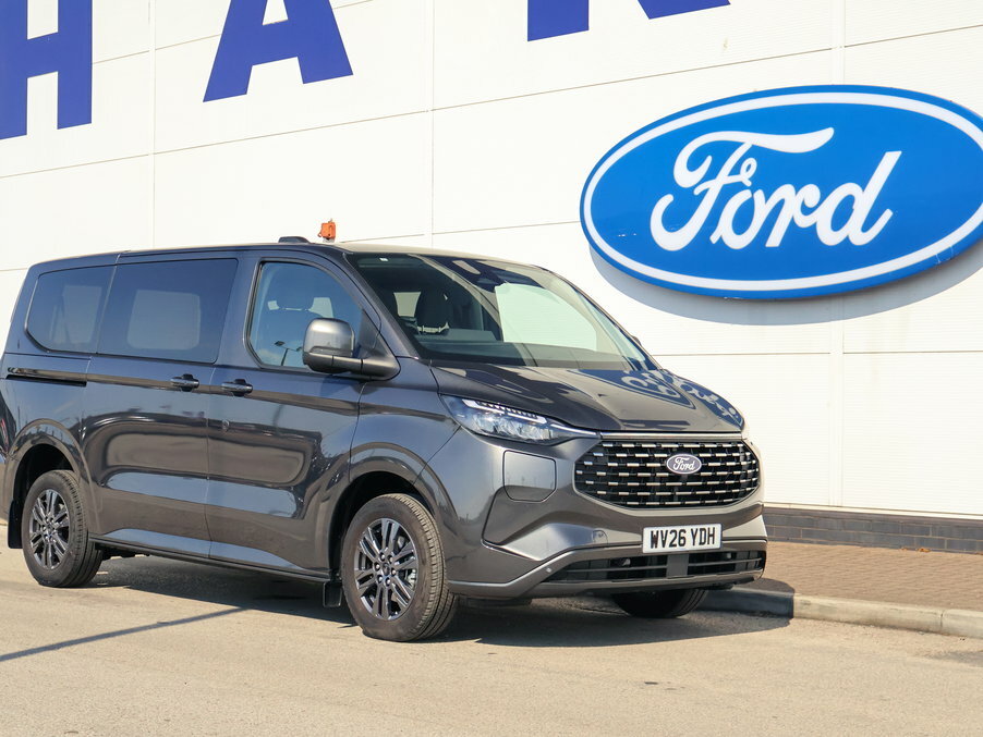 Ford Tourneo Custom 2.5 Phev 232Ps H1 Titanium 8 Seater Grey