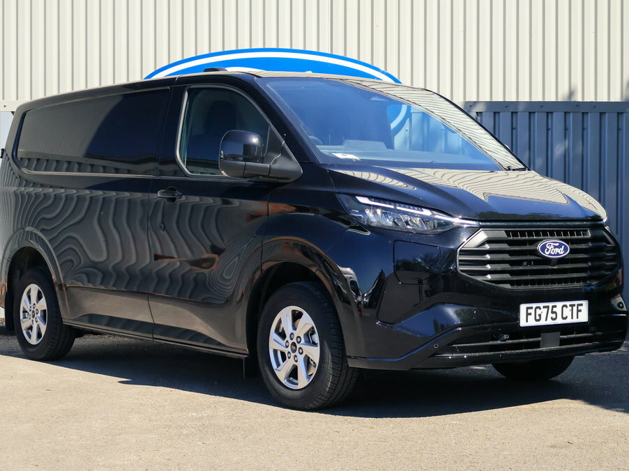 Ford Transit Custom 2.5 Phev 232Ps H1 Van Limited Black