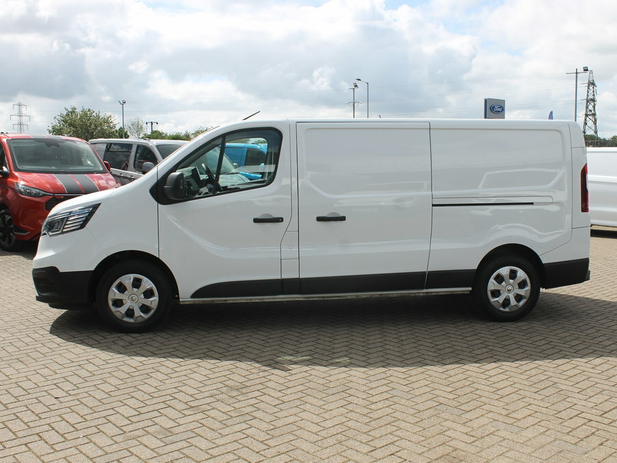 Renault Trafic Ll30 Blue Dci 130 Business Van White