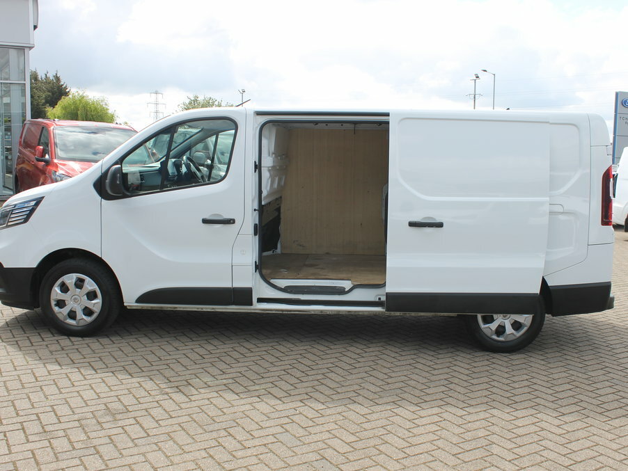 Renault Trafic Ll30 Blue Dci 130 Business Van HV72ZLO White #6