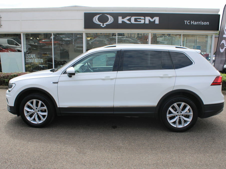 Volkswagen Tiguan Allspace 2.0 Tdi Se Nav Dsg LY19OLR White #5