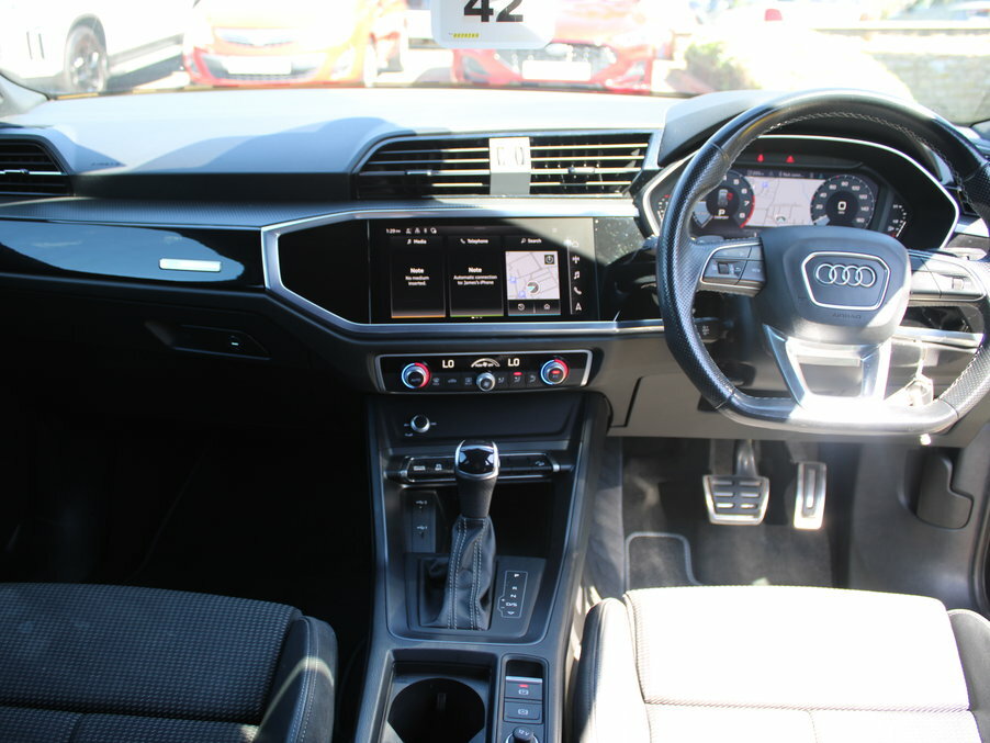 Audi Q3 35 Tfsi Black Edition S Tronic ML22UYM Grey #3