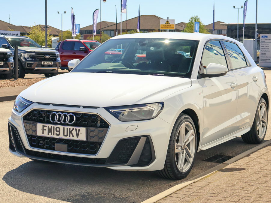 Audi A1 35 Tfsi S Line S Tronic FM19UKV White #4